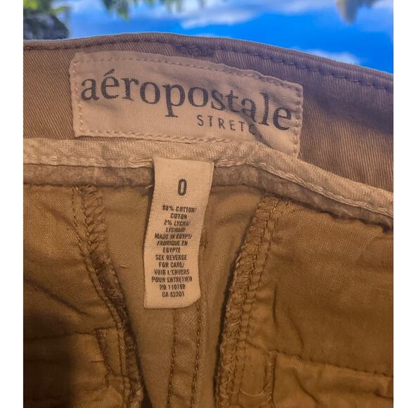 Aeropostale Bermuda shorts Womens Khaki stretch Twill pockets Size 0 - Picture 4 of 4
